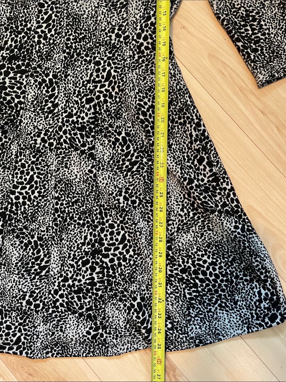 Taylor Sz 8 Animal-Print Knit Midi Dress - Picture 7 of 8